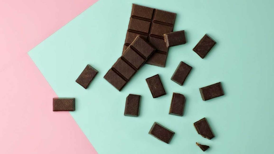 squares of dark chocolate
